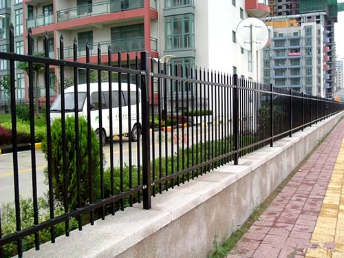 鋅鋼護欄.jpg